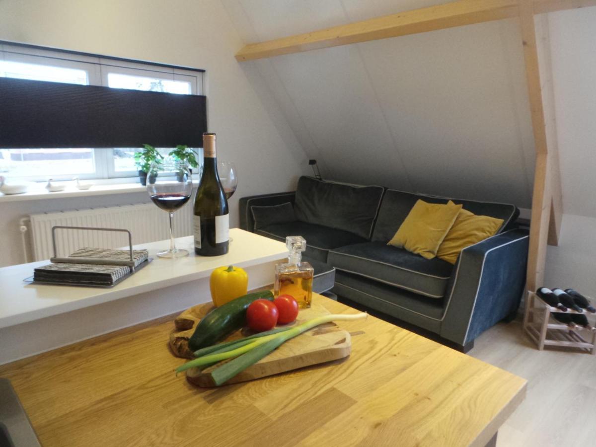 Short In Mooie Omgeving Kortenhoef. Apartment