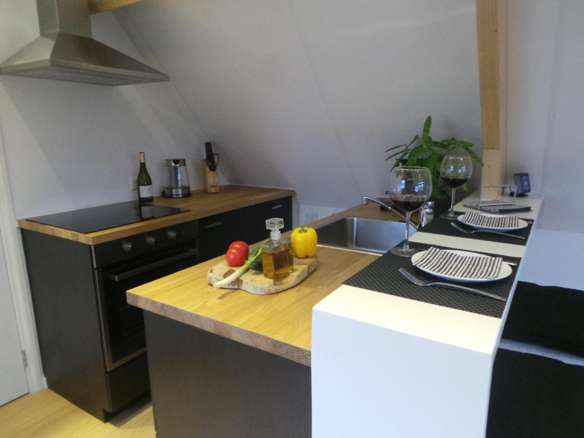Short In Mooie Omgeving Kortenhoef. Apartment *